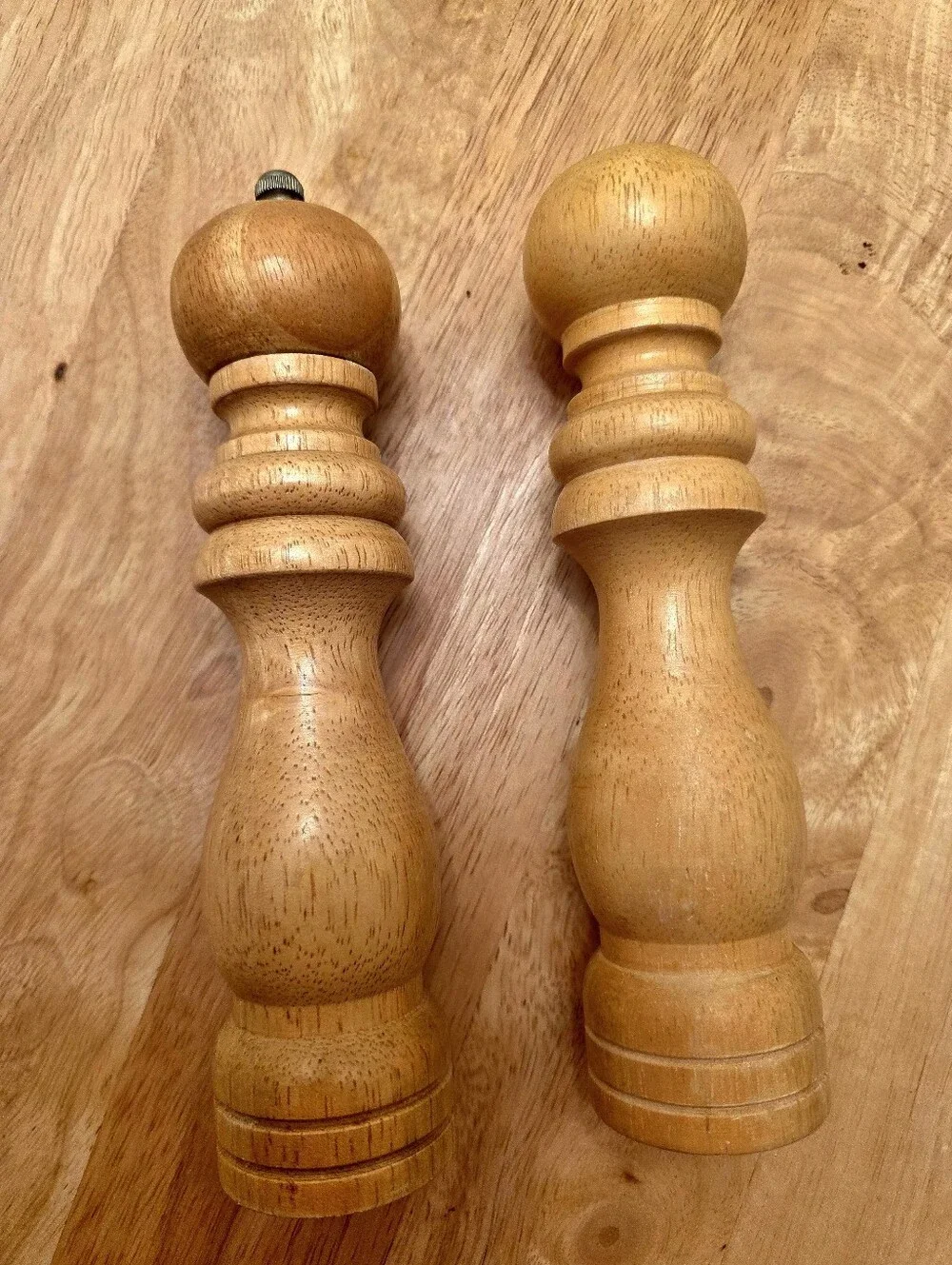 Vintage Wooden Salt And Pepper Mills Light Wood